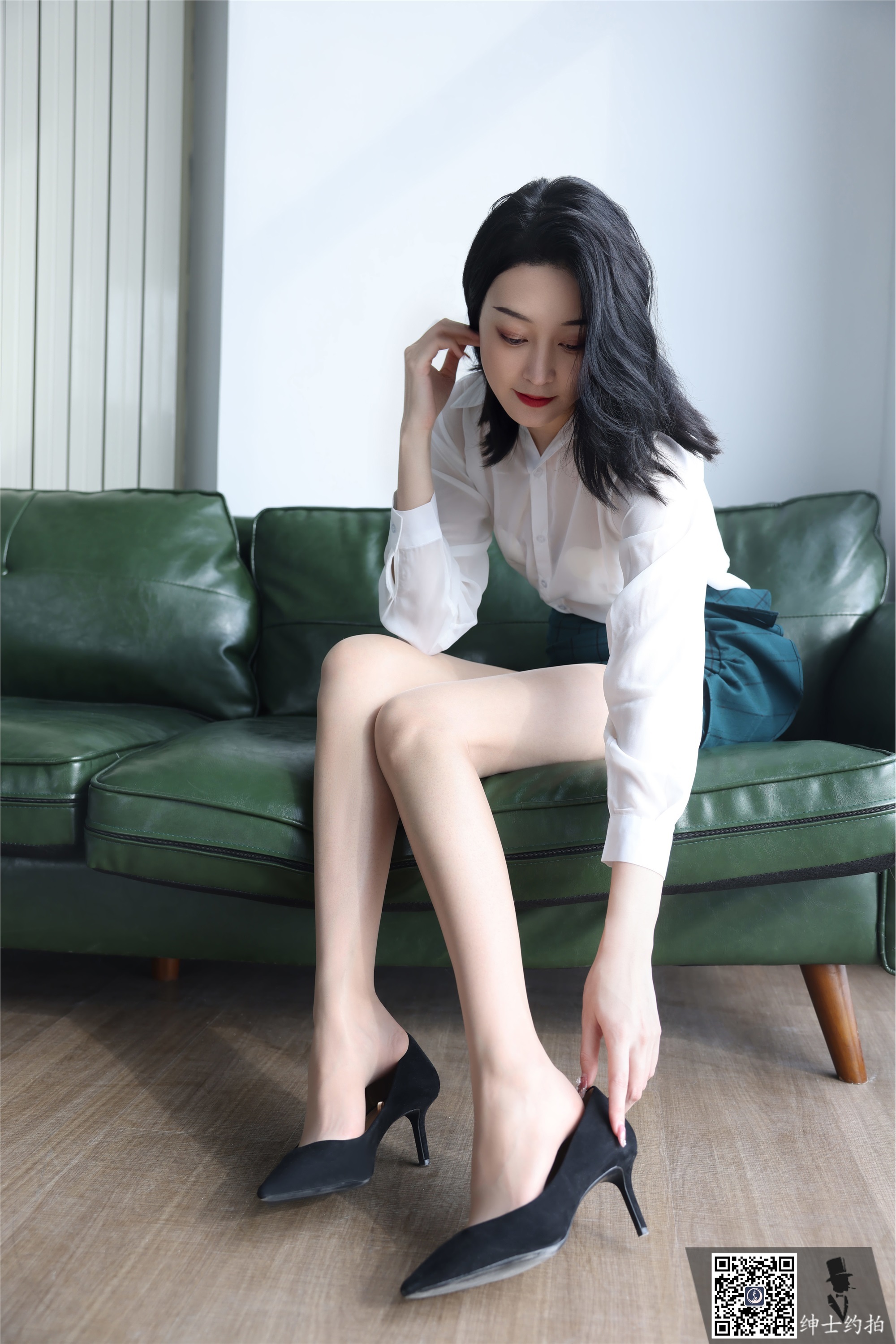 SHENSHI绅士 – SS005 依婷